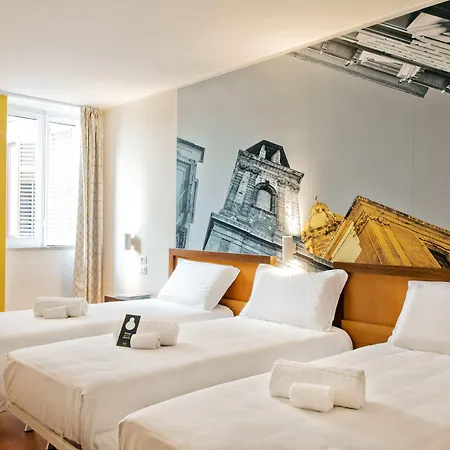 Hotel Quattro Canti 3*