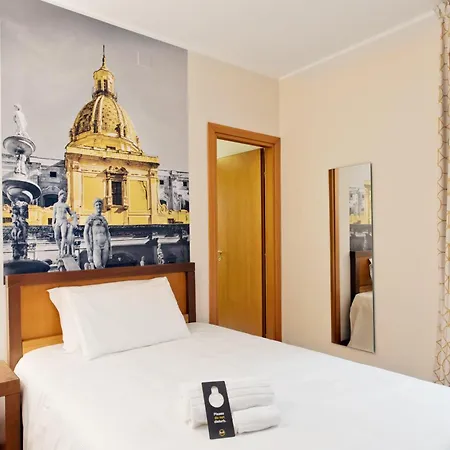 Quattro Canti Hotel Palermo