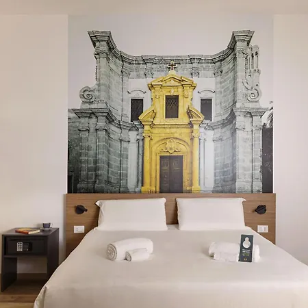 Quattro Canti Hotel 3*