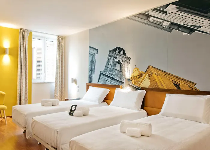 Hotel Quattro Canti 3*