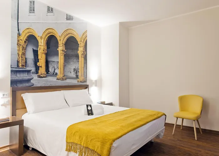 Quattro Canti Hotel 3*